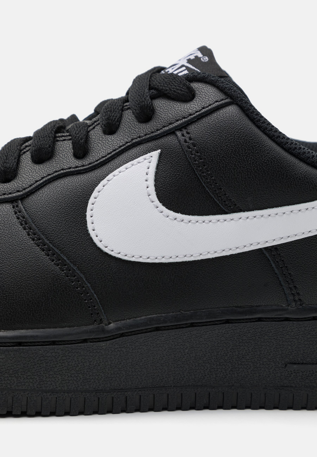 Nike Air Force 1 Black White Czarne FZ0627-010