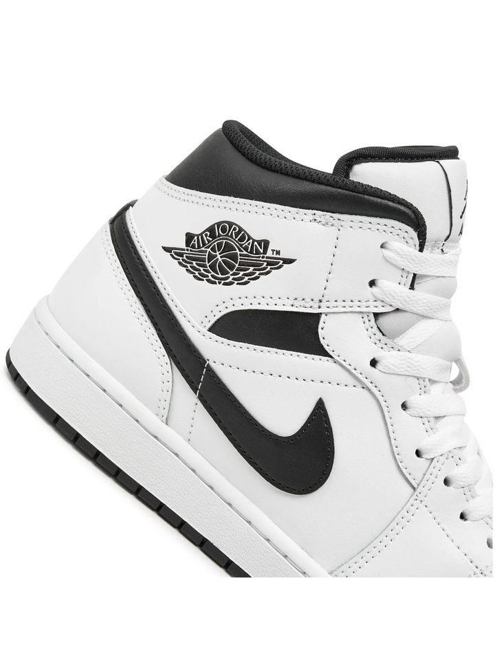 Air Jordan 1 Mid "White Black" Białe DQ8426-132