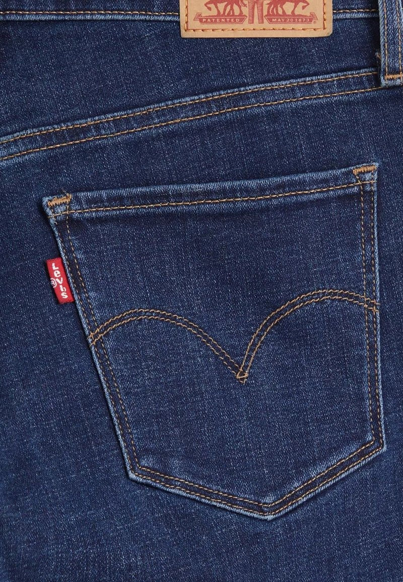 Levi's 314 Shaping Straight Spodnie Jeansowe WJZ