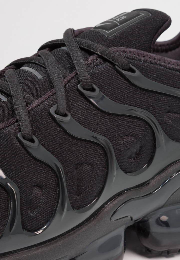 Nike Air Vapormax Plus Triple Black Czarne 924453-004