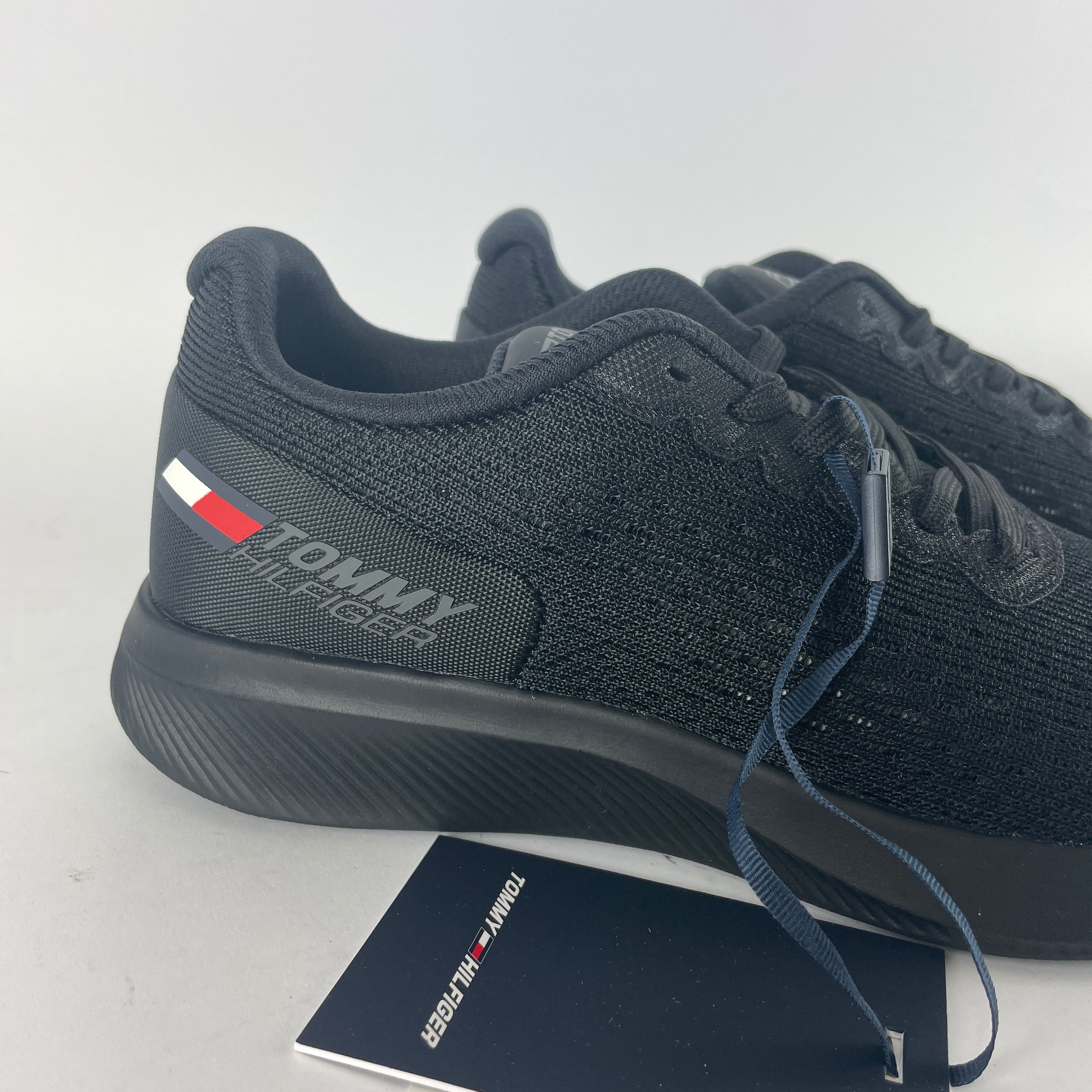 Tommy Hilfiger Czarne Sneakersy Buty Damskie WLJ