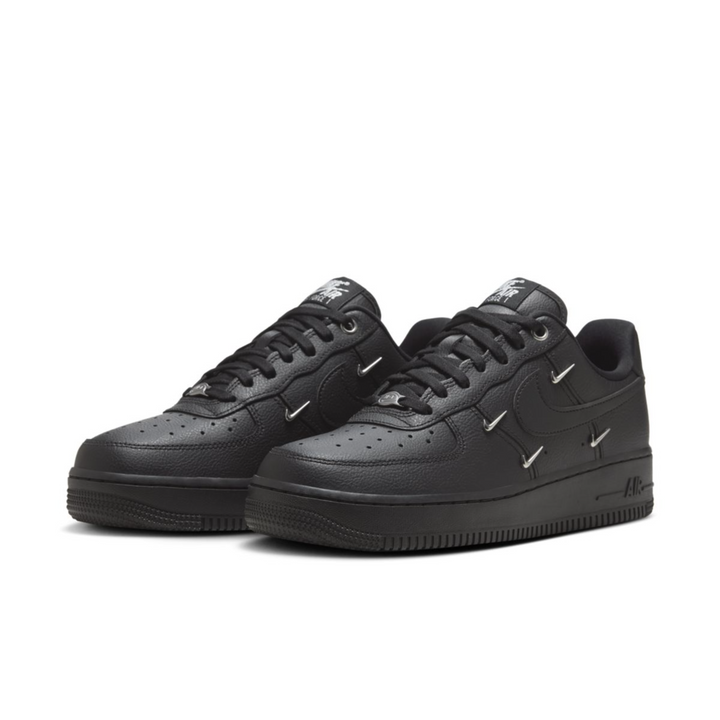 Nike Air Force 1 Low Triple black Metallic Mini Swooshes Czarne HQ1180-001