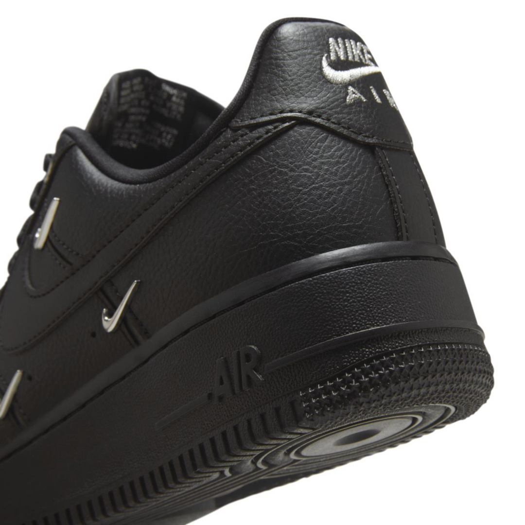 Nike Air Force 1 Low Triple black Metallic Mini Swooshes Czarne HQ1180-001