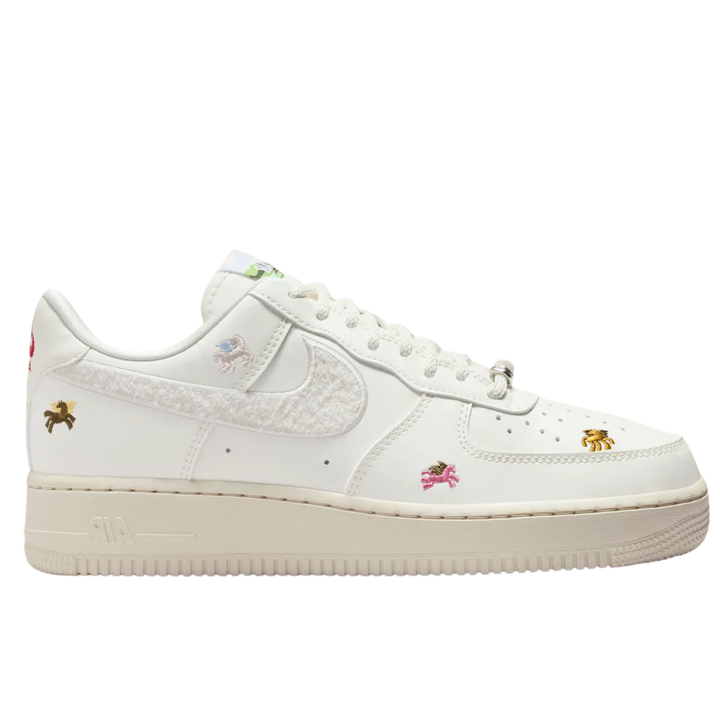 Nike Air Force 1'07 W "Pegasus" Białe Buty Sportowe Sneakersy Damskie IQ1143-100