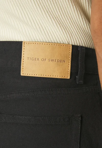 Tiger Of Sweden TILLE Czarne Spodnie Jeansowe Jeansy Męskie WJZ