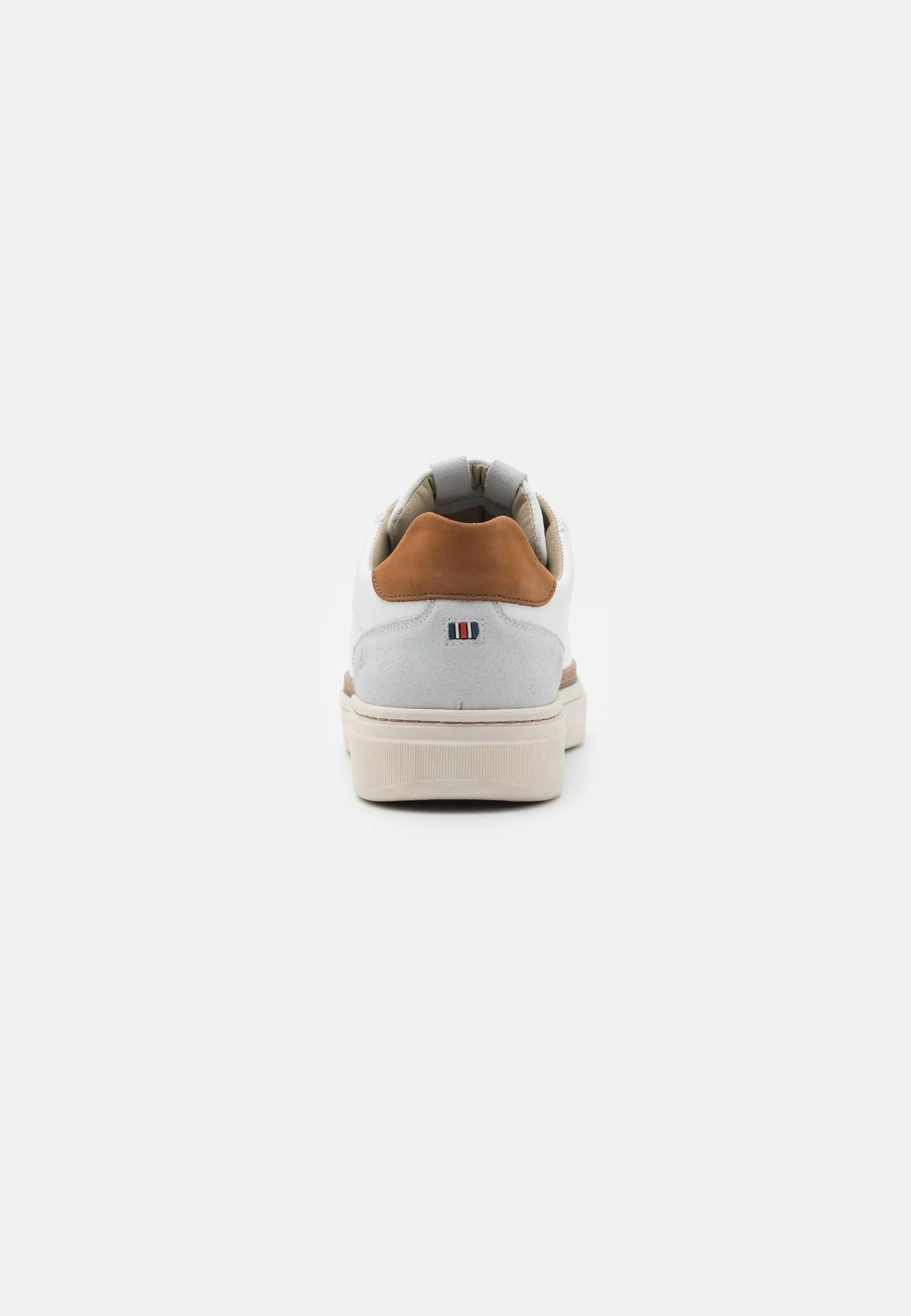 BullBoxer Białe Niskie Sneakersy Unisex A