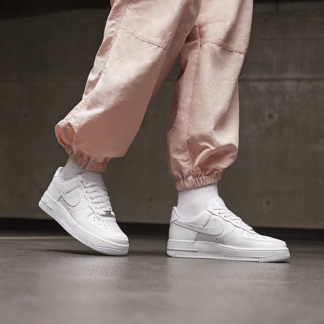 Nike Air Force 1 Low '07 W "White" Białe Damskie Buty Sportowe Sneakersy DD8959-100