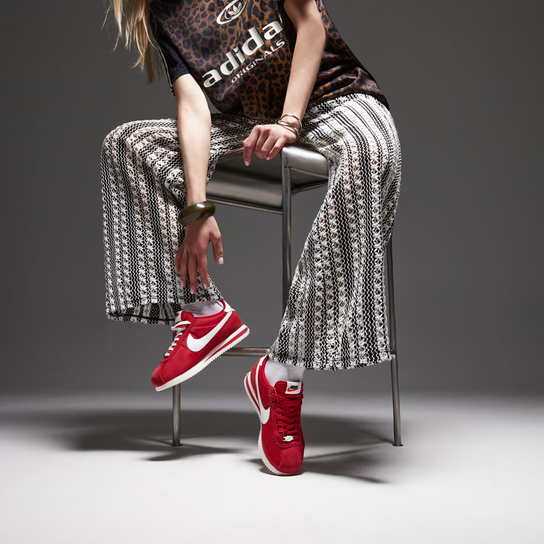 Nike W Cortez SE Gym Red Sail Czerwone IF1764-600