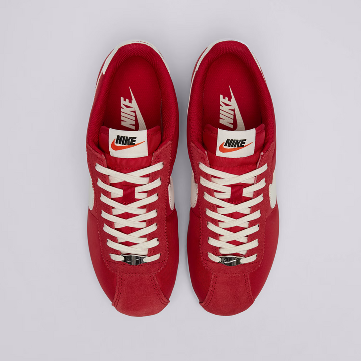 Nike W Cortez SE Gym Red Sail Czerwone IF1764-600