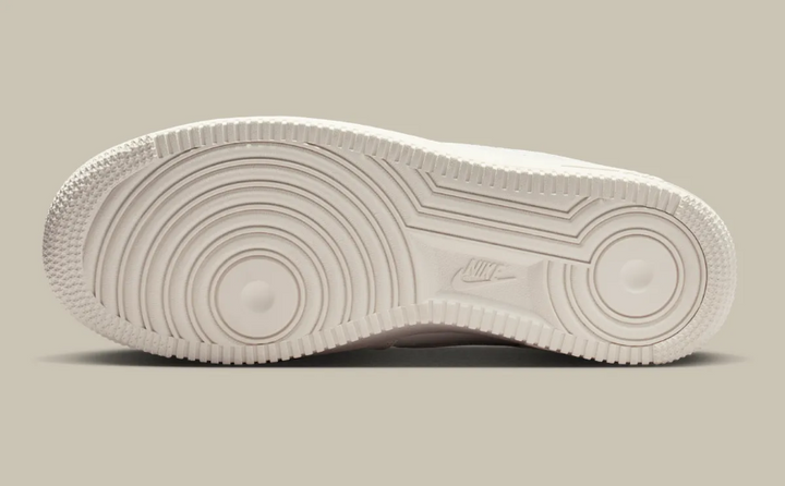 Nike Air Force 1'07 W "Pegasus" Białe Buty Sportowe Sneakersy Damskie IQ1143-100