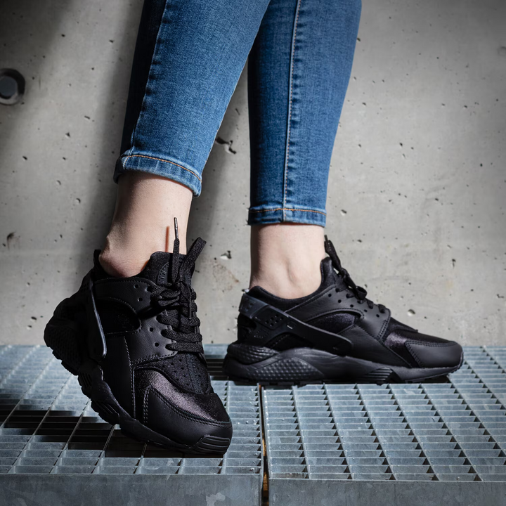 Nike Huarache "Triple Black" Czarne DH4439-001