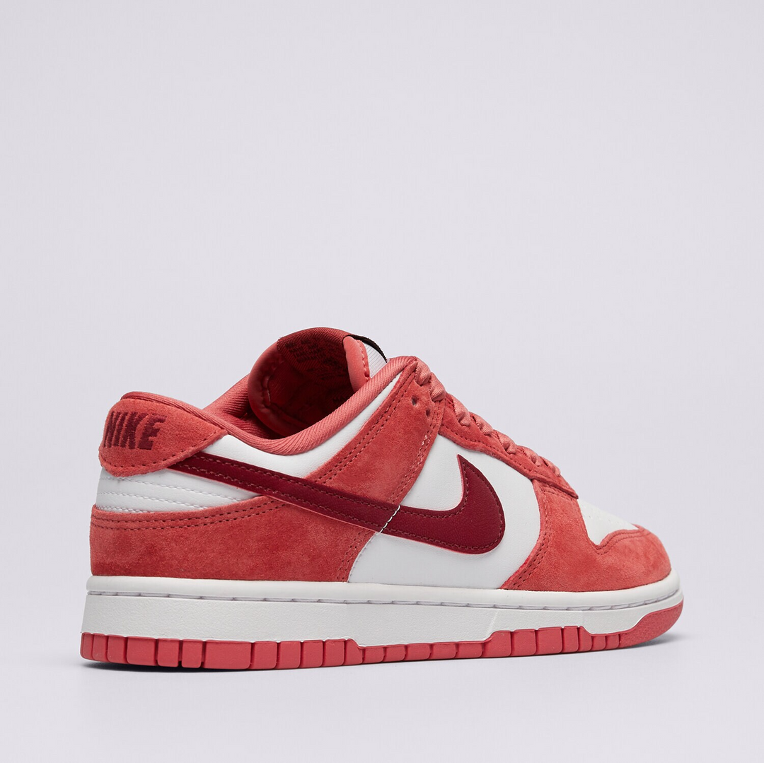 Nike Dunk Low Valentine's Day 2024 FQ7056-100